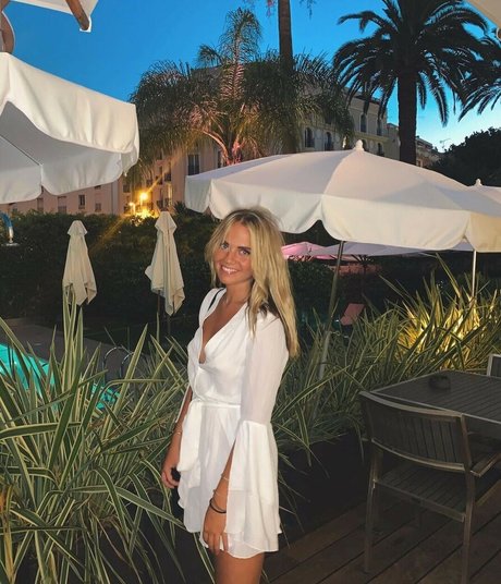 Axelle Maga hd star galleries