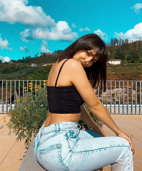 interracial lesbians onlyfans art nude img