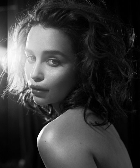 Emilia Clarke model xxx pictures
