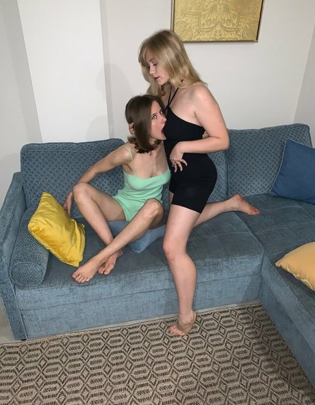 YuStef beautiful pornstar img