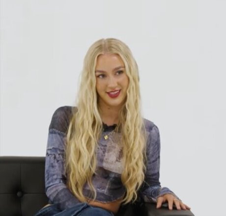 dolcedollll pornstar high quality pic