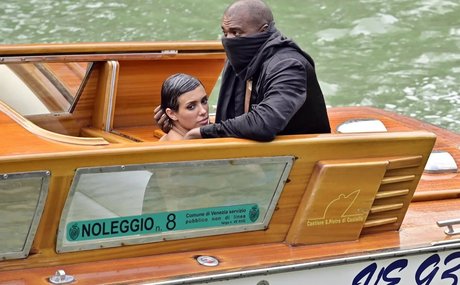 Bianca Censori nice model pic