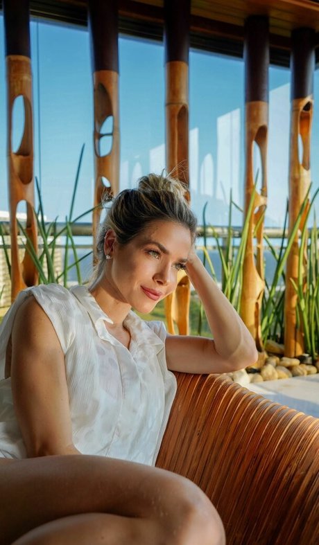 Monique Alfradique model art pictures