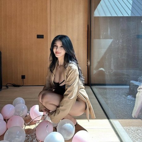 June Gong porn actress galleries