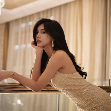 June Gong star erotic galleries