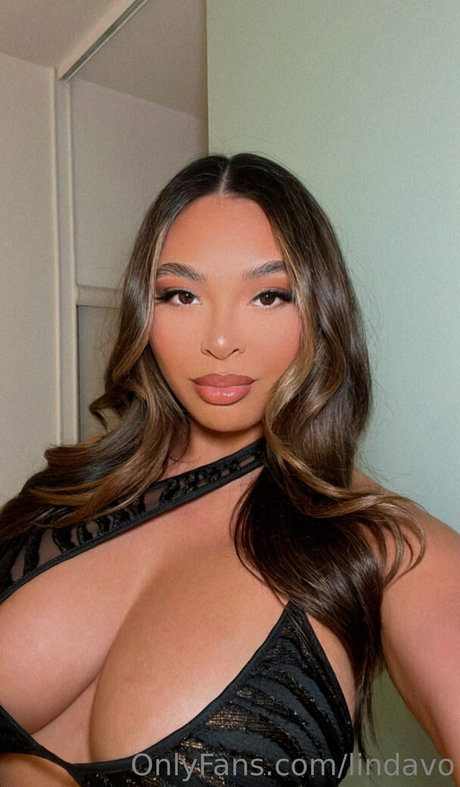 Linda Vo perfect star pictures