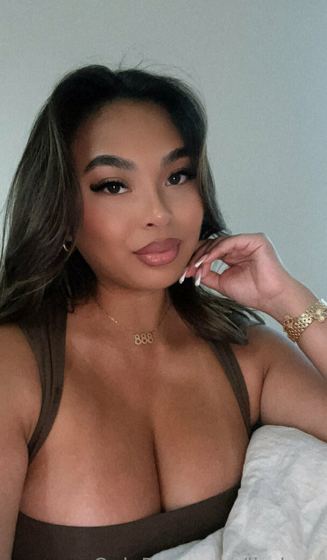 Linda Vo pornstar hd img