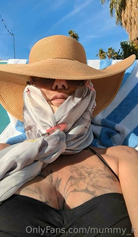 mummy k model nudes pictures