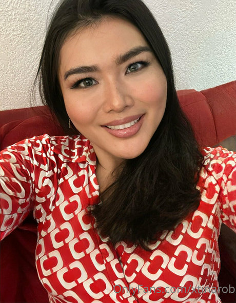 xtinarob star hd picture