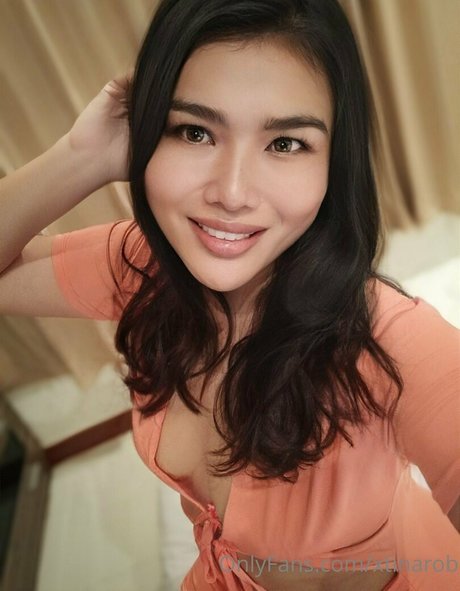 xtinarob erotic star img