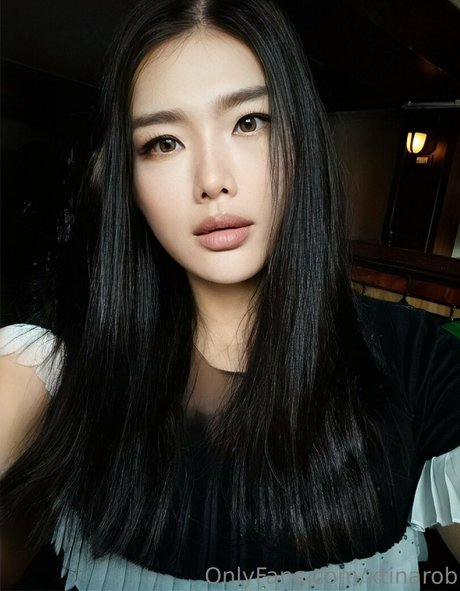 xtinarob actress pictures