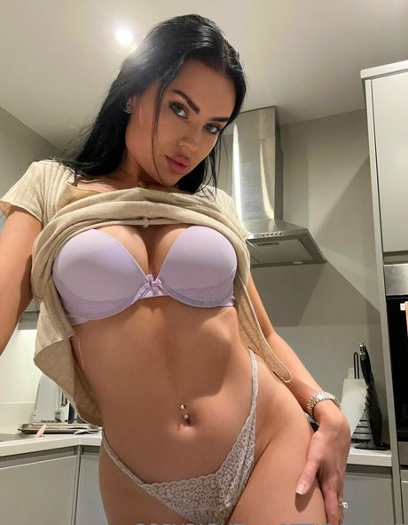 lottiedolce star erotic photo