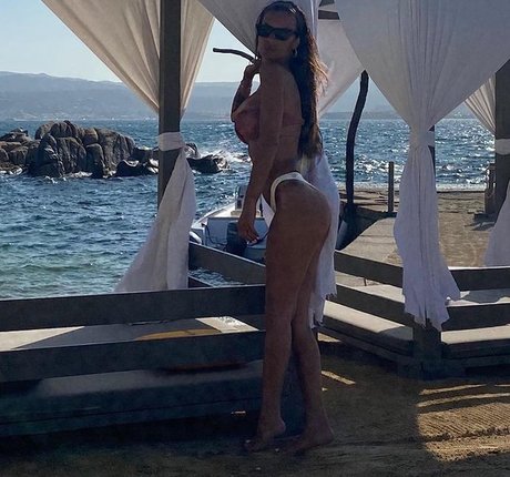 Antonella Mosetti nice star photos