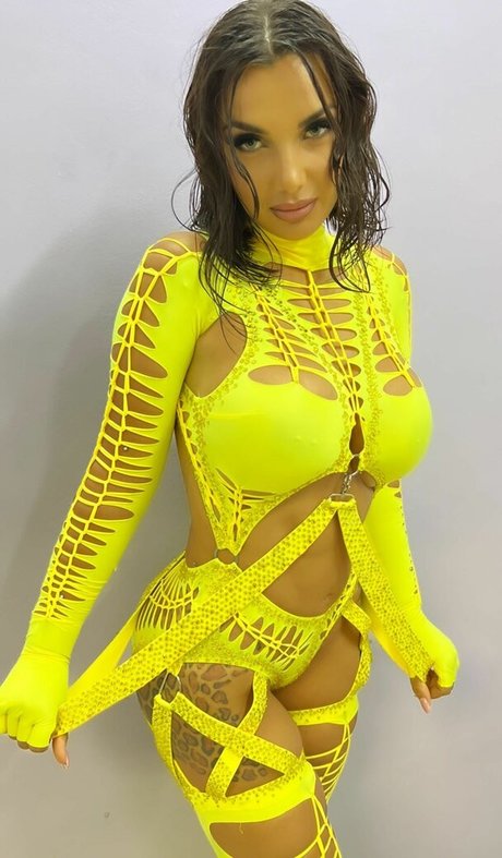 Elettra Lamborghini erotic pornstar pictures