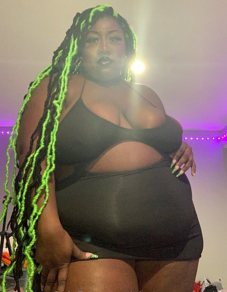 phat ass phoebe top star picture