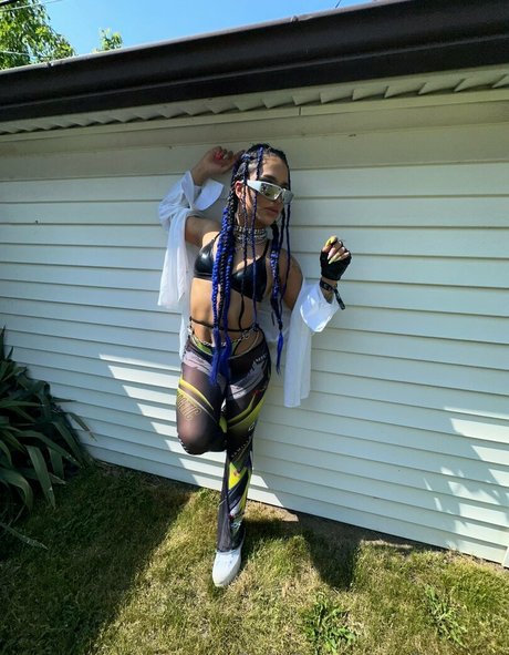 be rave nice model gallery