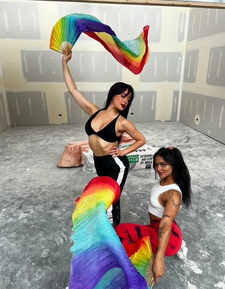 be rave pornstar nudes galleries