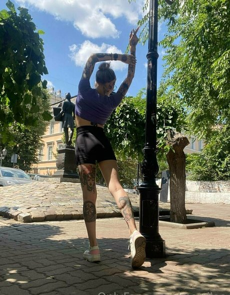 marrllaa high quality pornstar pictures