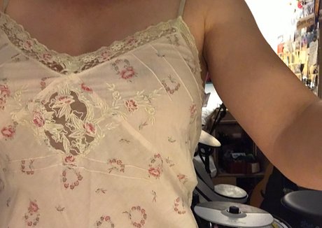 Kate Winslet nude model image