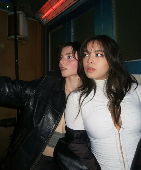 Thomasin Mckenzie erotic pornstar photo