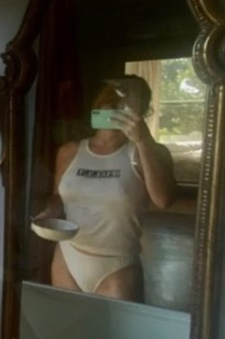 Kelli Garner best actress pic