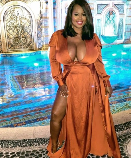 Monique Cooper pornstar high quality pic