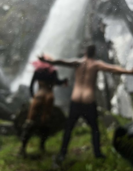 fxxkingexplorers porn star image