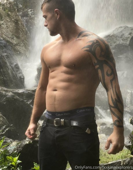 fxxkingexplorers high quality star photos