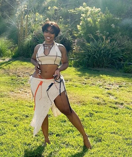 SZA star pornographic pic