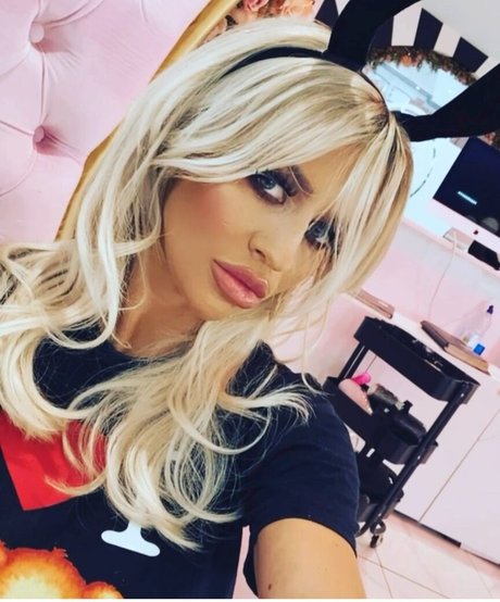 Sienna Day porn actress images