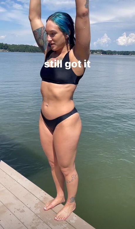 Kris Statlander perfect actress pictures