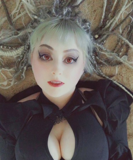 Mother Macabre art star image