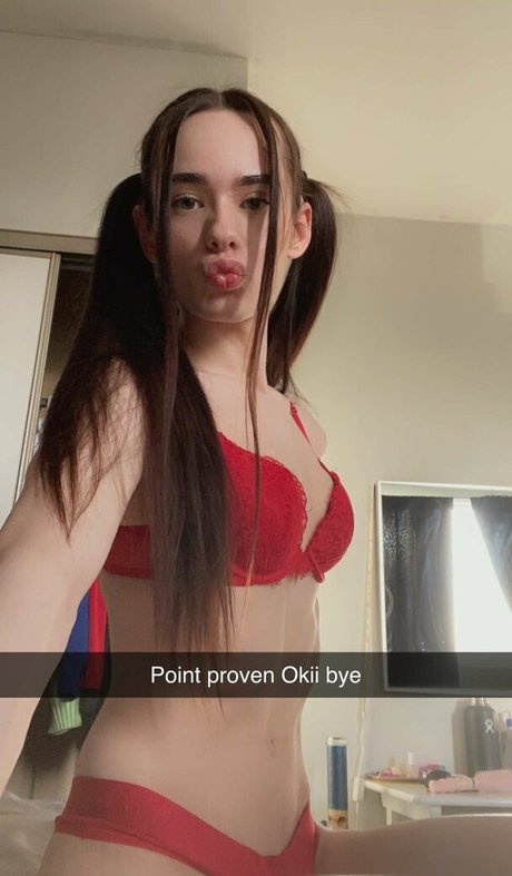 Rumi Mac model sexy img