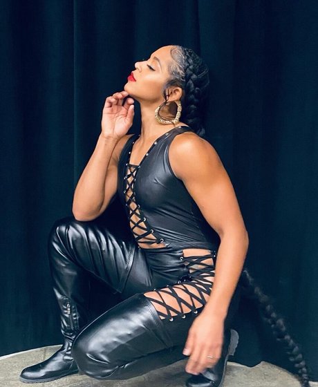 Bianca Belair hot pornstar image