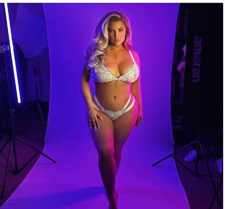 Ashley Alexiss pornstar pretty picture