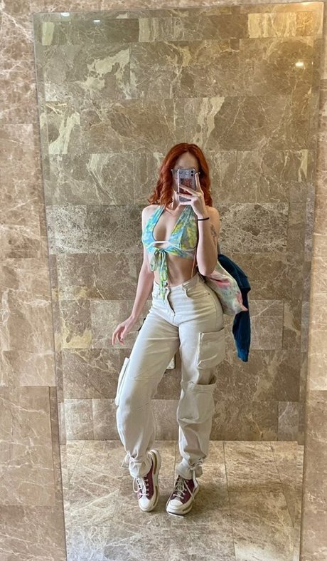 Dixowho adult model images