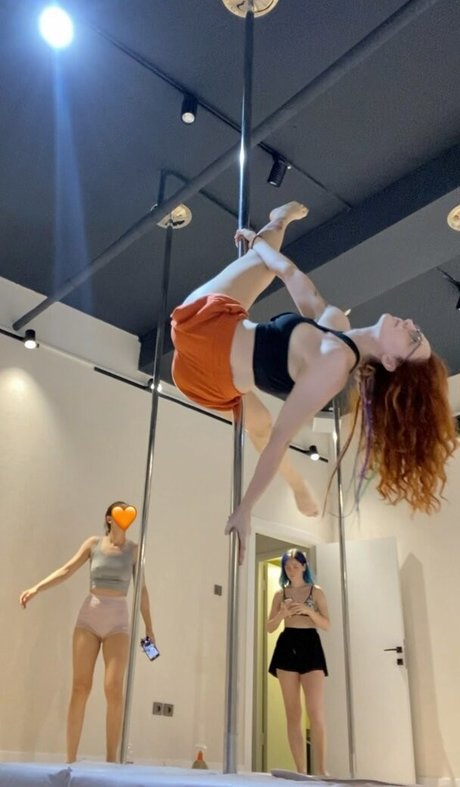 Dixowho star pictures