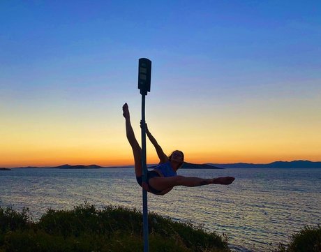 Dixowho sex actress pic