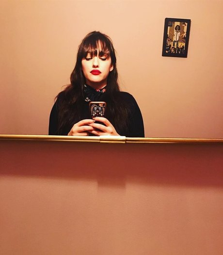 Kat Dennings star hd photos