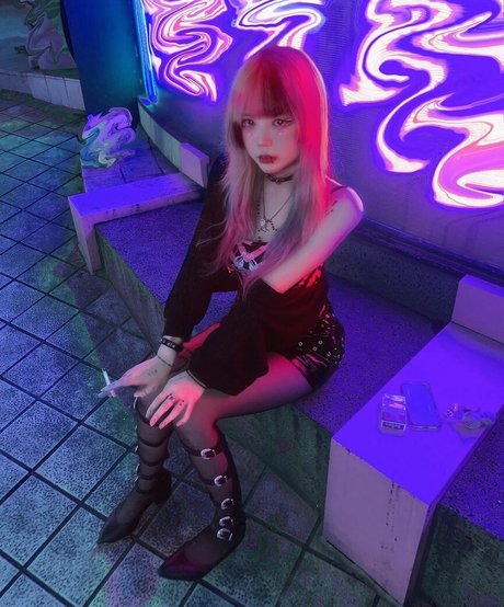 fishzombie sexy star img