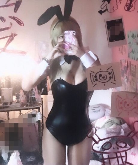 fishzombie model nudes pics