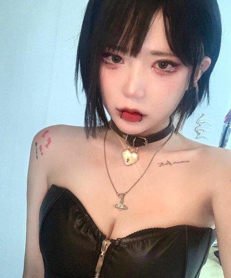 fishzombie pornstar naked image