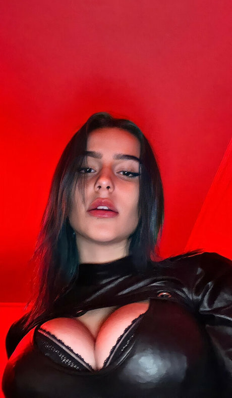 Belle Kaffer star xxx photo