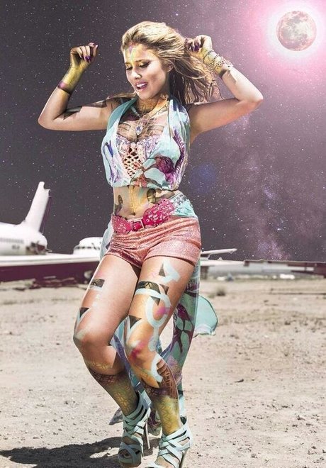 Haley Reinhart pornographic star pics