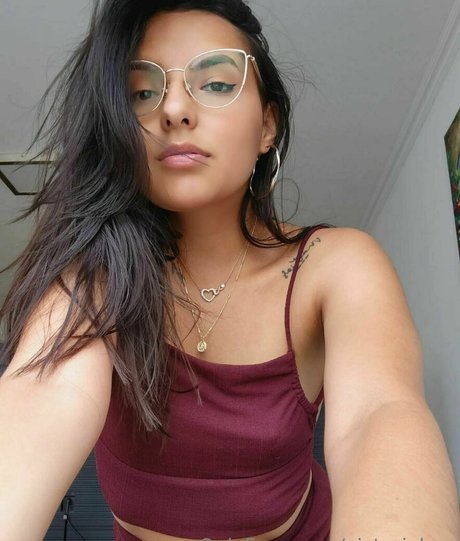 victoriahay model naked pic