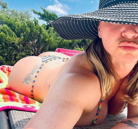 Molly SuperTramp Profile pic