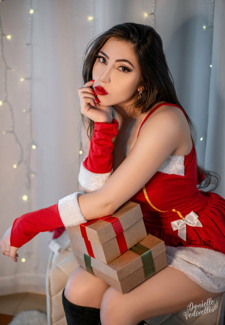 Danielle Vedovelli pornstar naked images