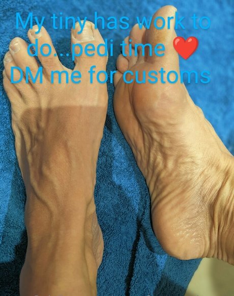 anna feet crush vore model porn img
