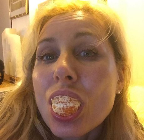 Corrinne Wicks naked star photo