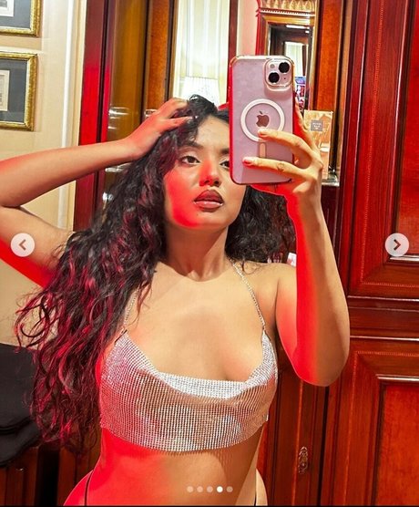 Sneha Biswas star sexy galleries